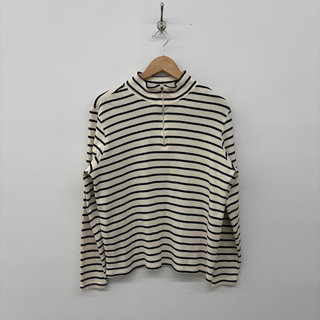 엘엘빈 아/검 스트라이프 하프넥 니트 여xl 상품이미지1