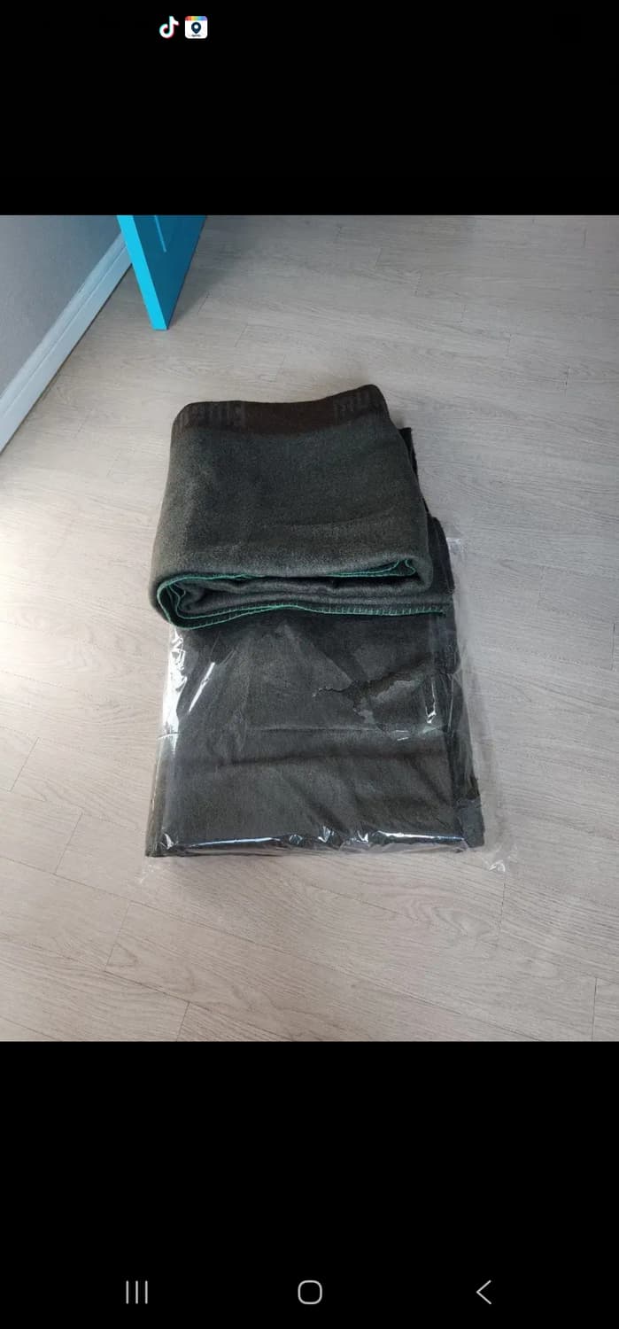 BUND 독일 분데쓰리

울담요 입니다 상품이미지2