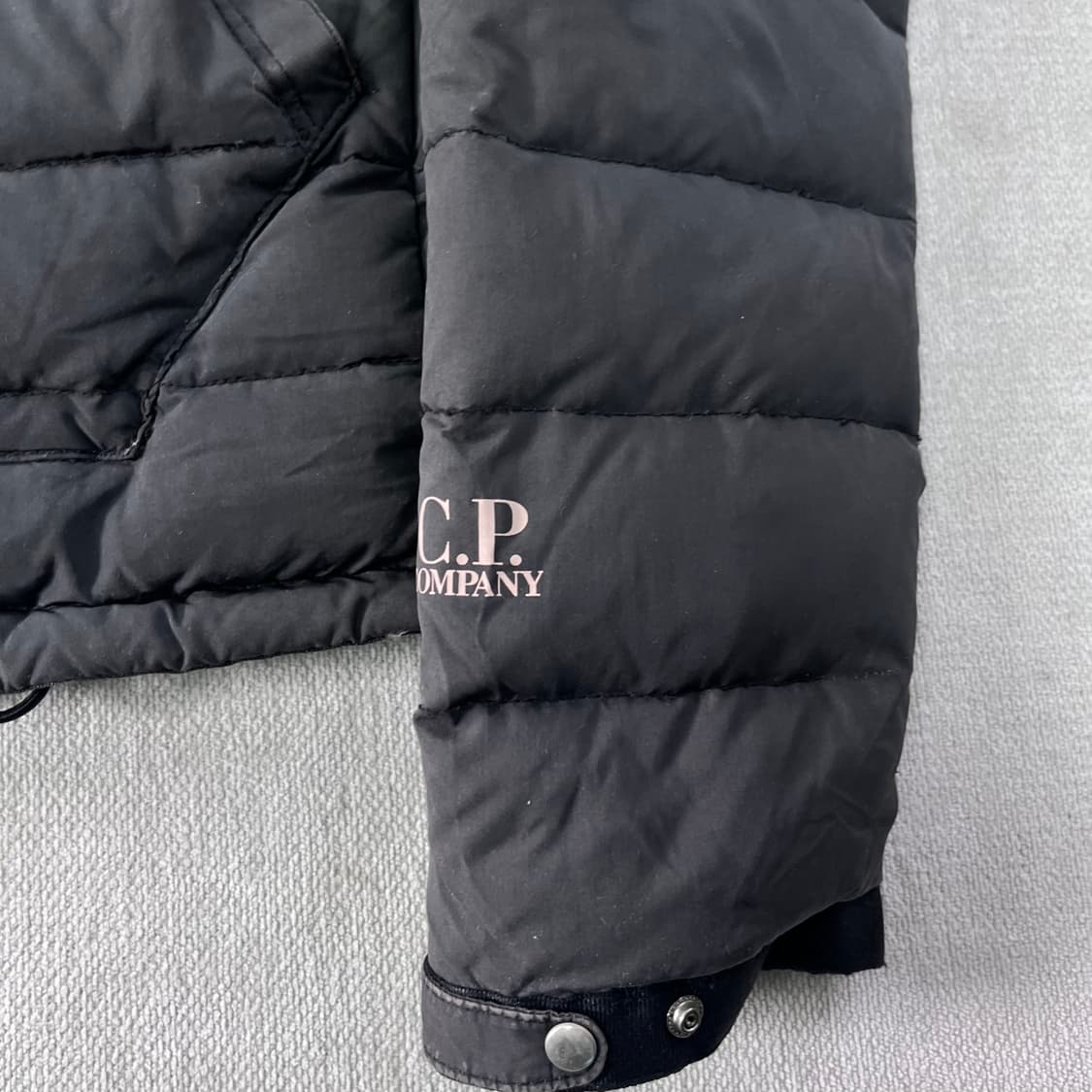 95 CP컴퍼니 덕다운 경량 패딩 상품이미지5