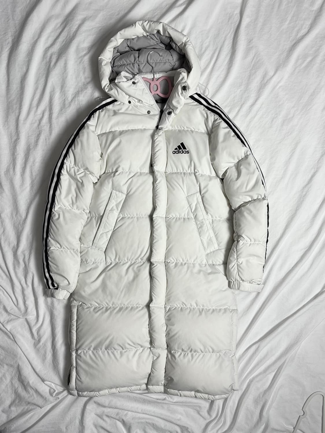 아디다스 화이트 롱패딩 상품이미지1