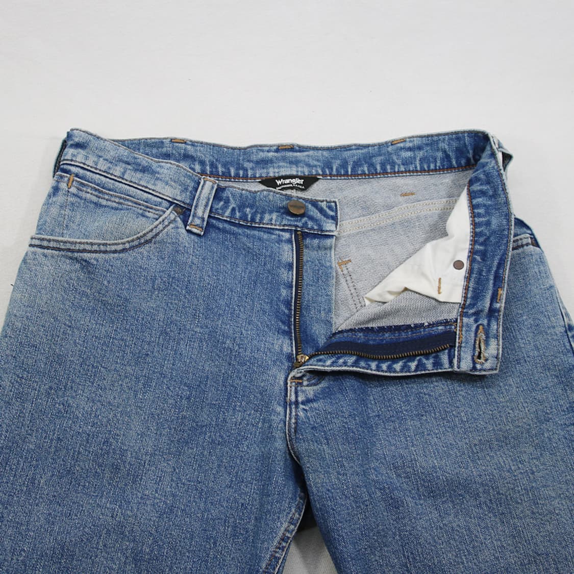 (착용컷) Wrangler 데님 팬츠 (남성용 31.5) 상품이미지5