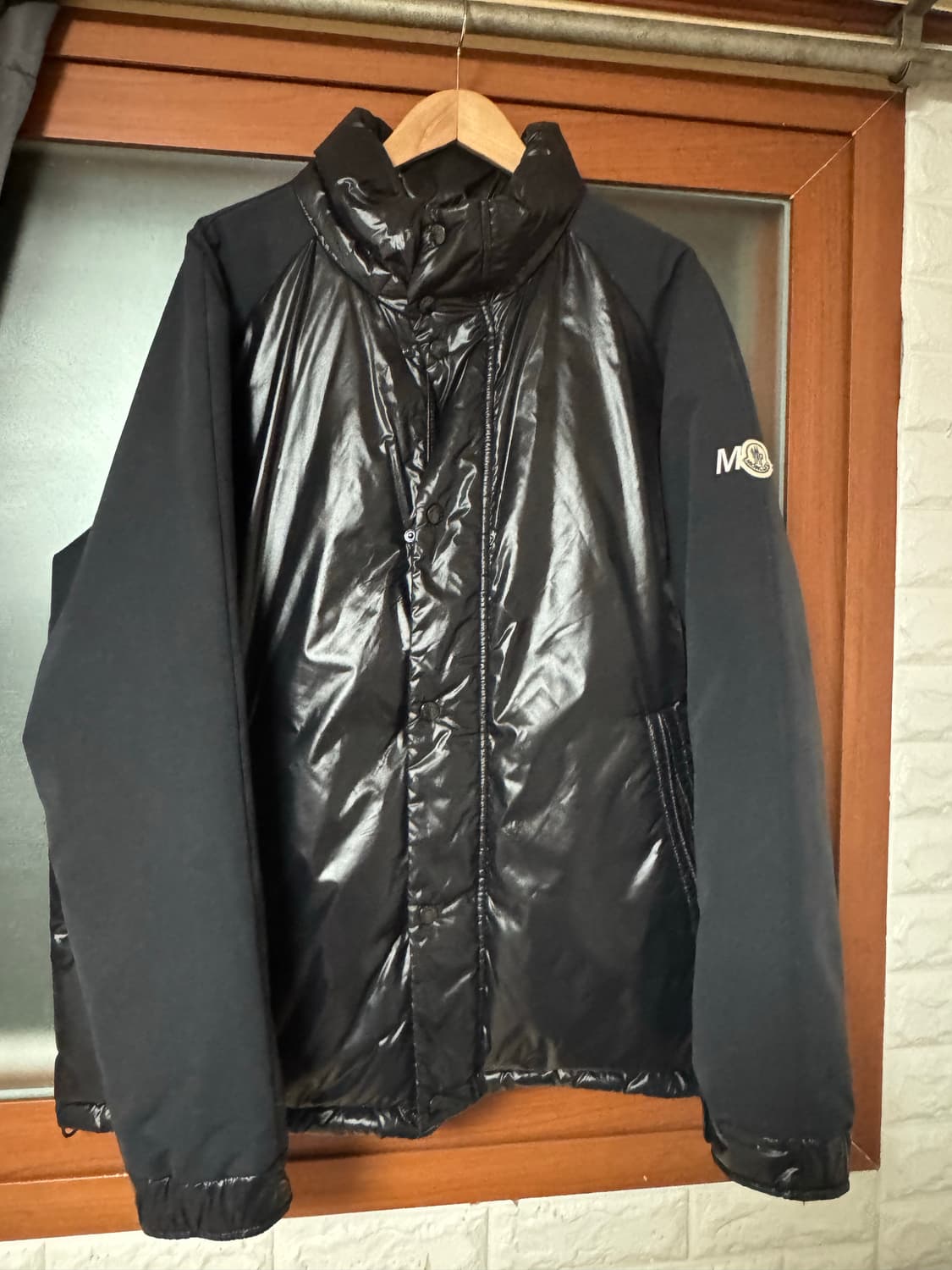 [6] 몽클레르 프라그먼트 마야 70주년 기념 콜라보 패딩 자켓 상품이미지1