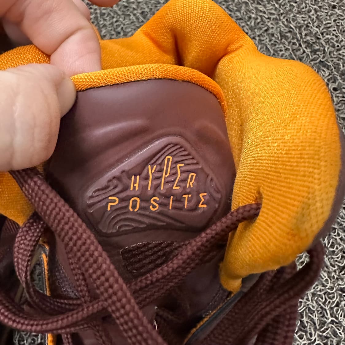 NIKE 나이키 하이퍼포짓 농구화 하이 운동화 브라운 295 상품이미지4