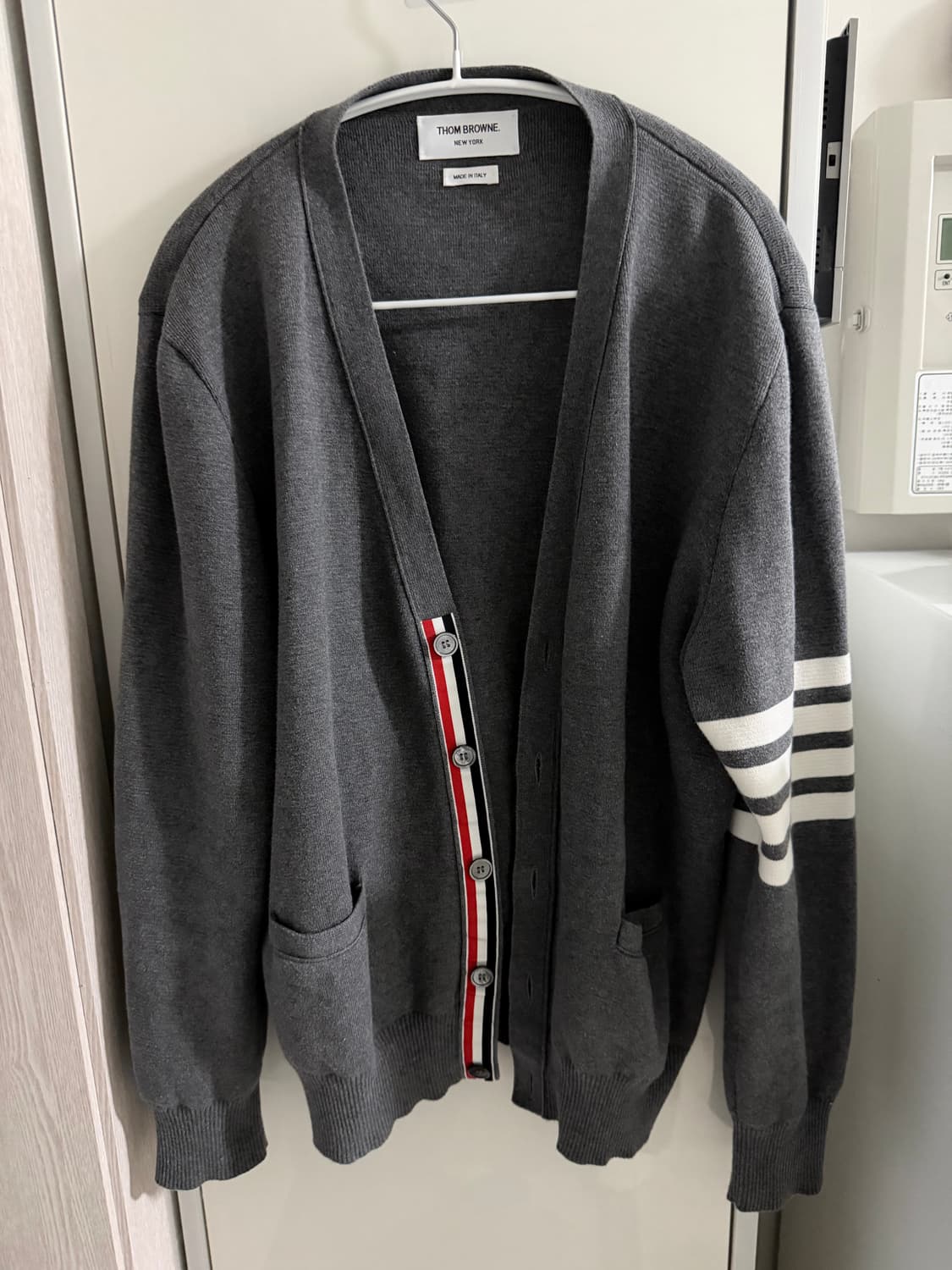 [오늘만] 톰브라운 밀라노스티치 가디건 상품이미지1