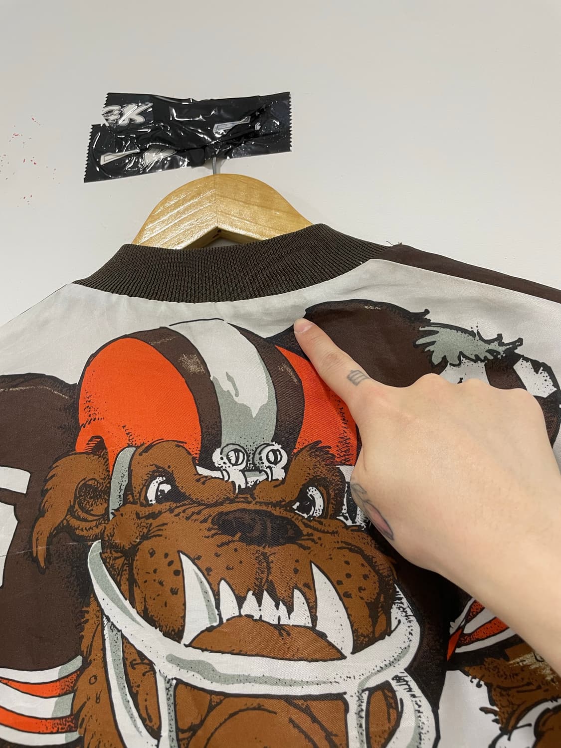 90s Chalk Line 클리블랜드브라운스 Dawg Pound 바시티 상품이미지8