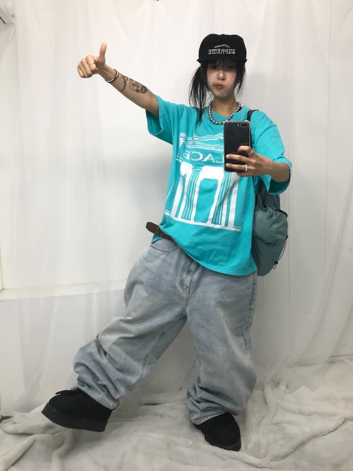 Palace London Strong Hold T-shirt  상품이미지4