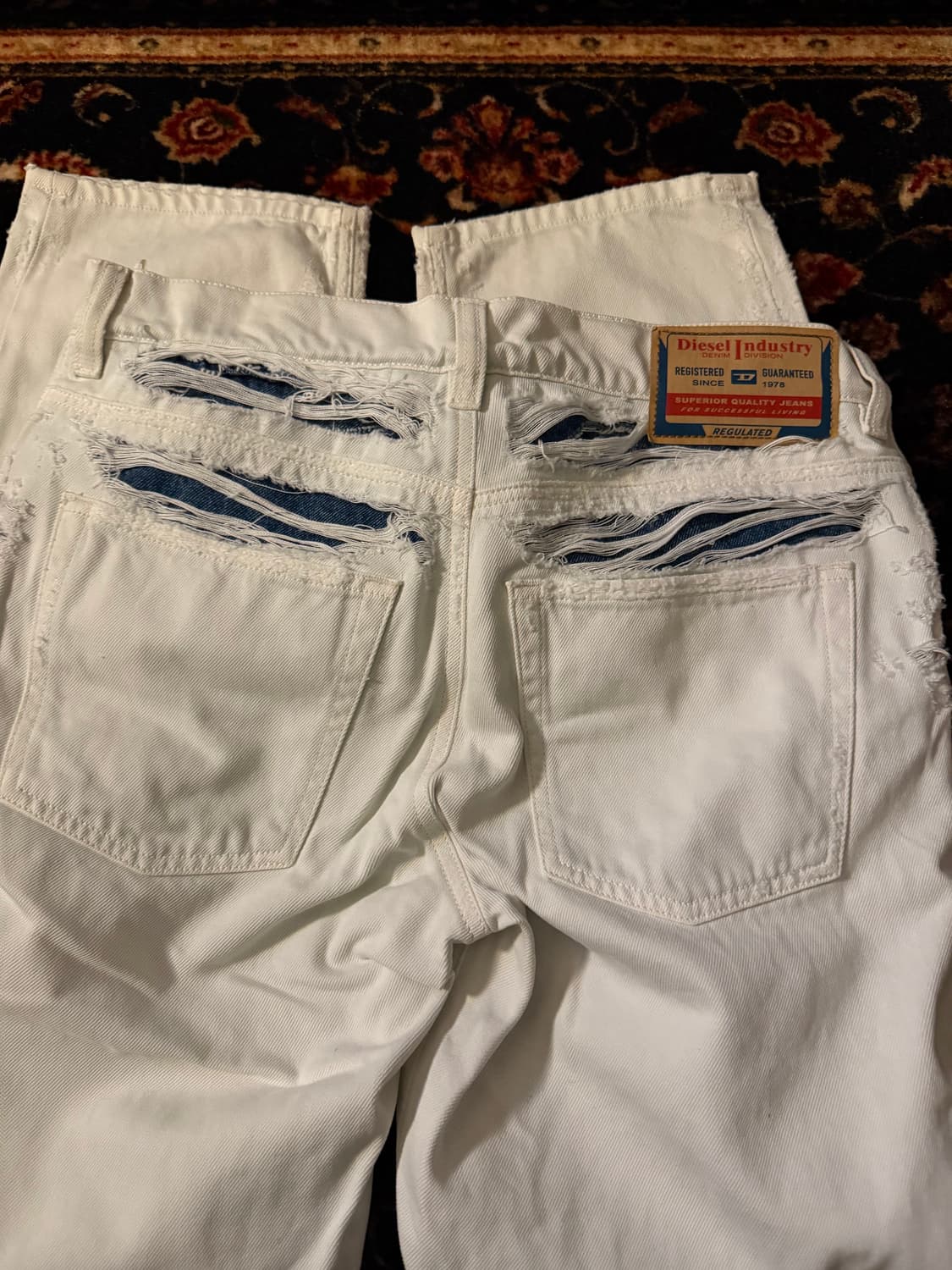 DIESEL 2010 디스트레스 레귤러핏 데님 팬츠 상품이미지4