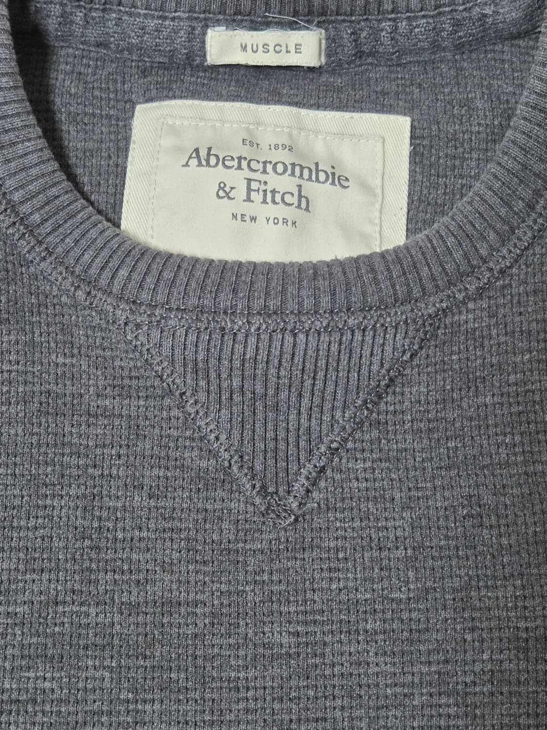 아베크롬비  차콜 머슬핏 니트스웨터 L 상품이미지5