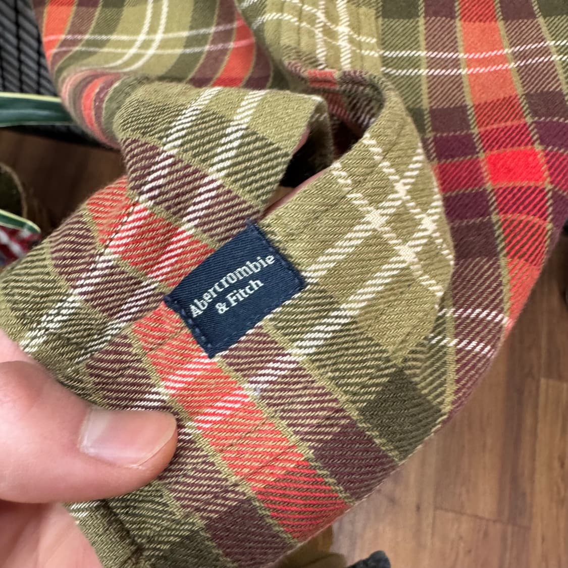 아베크롬비 플란넬 체크 셔츠 전면 원포켓 포인트 레드 카키 상품이미지6
