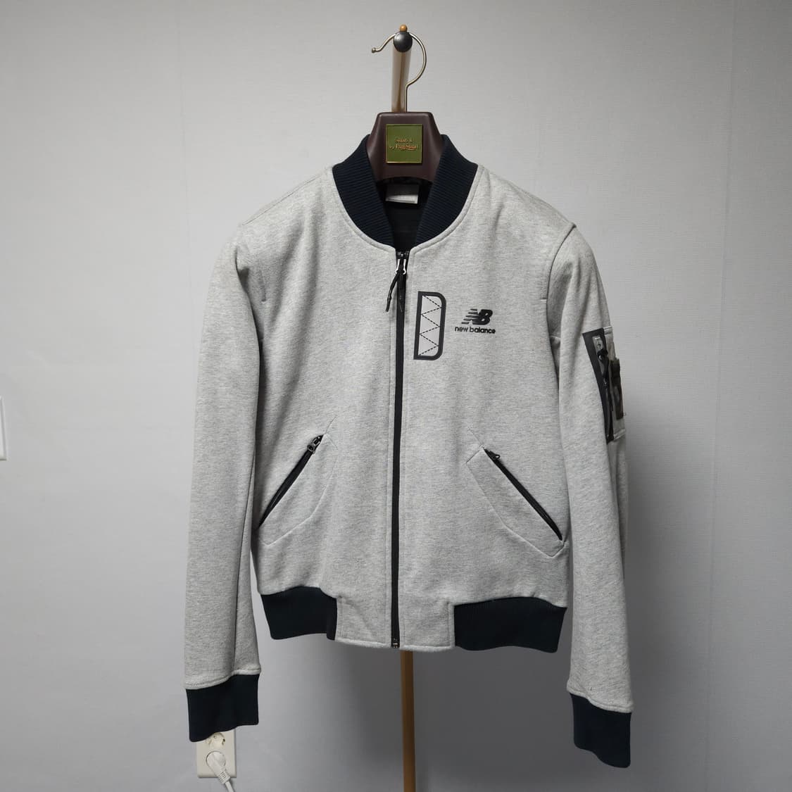 90 ) 뉴발란스 여성 봄버 자켓 상품이미지1