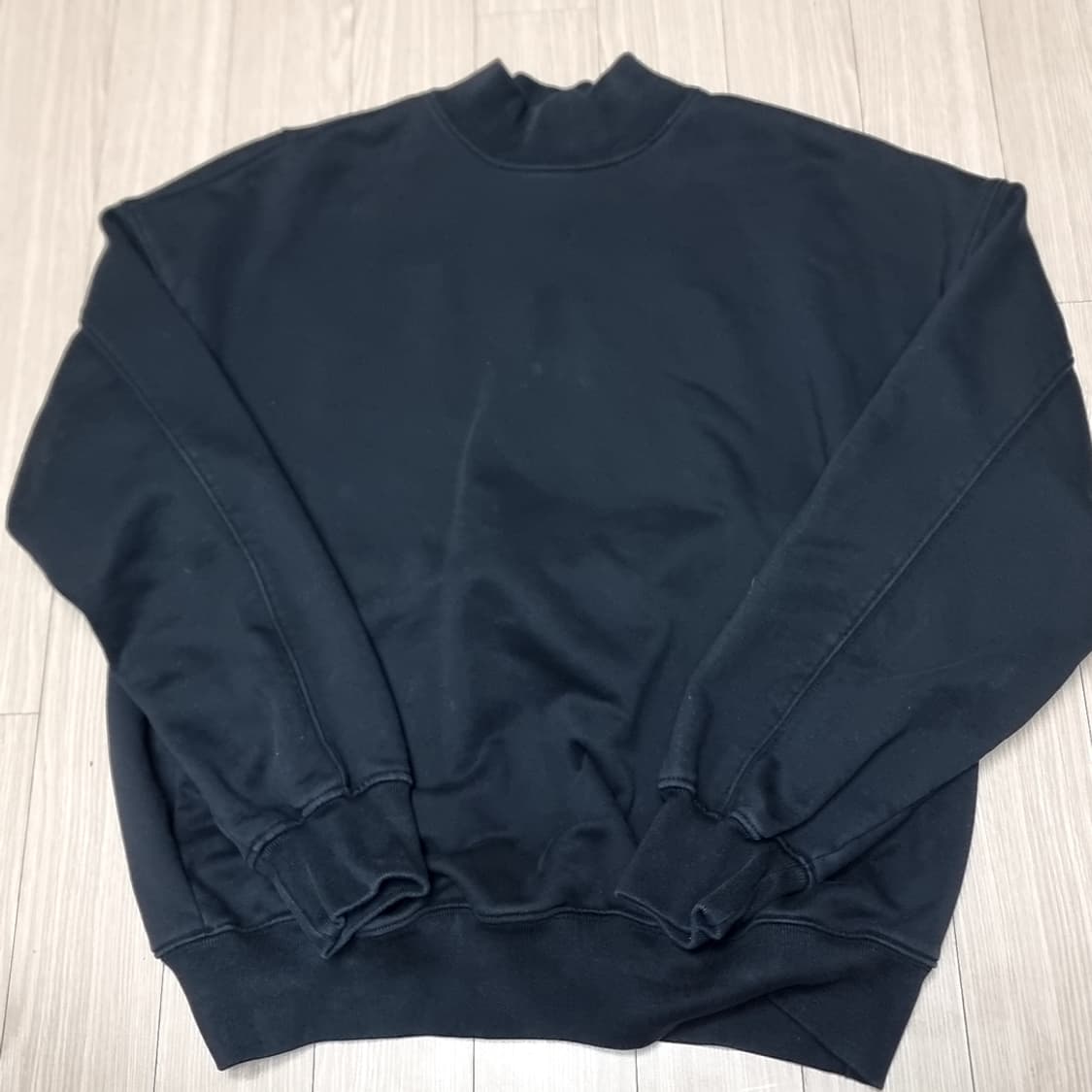 파르티멘토 블랙 목넥 맨투맨 티셔츠(105-110) 상품이미지1