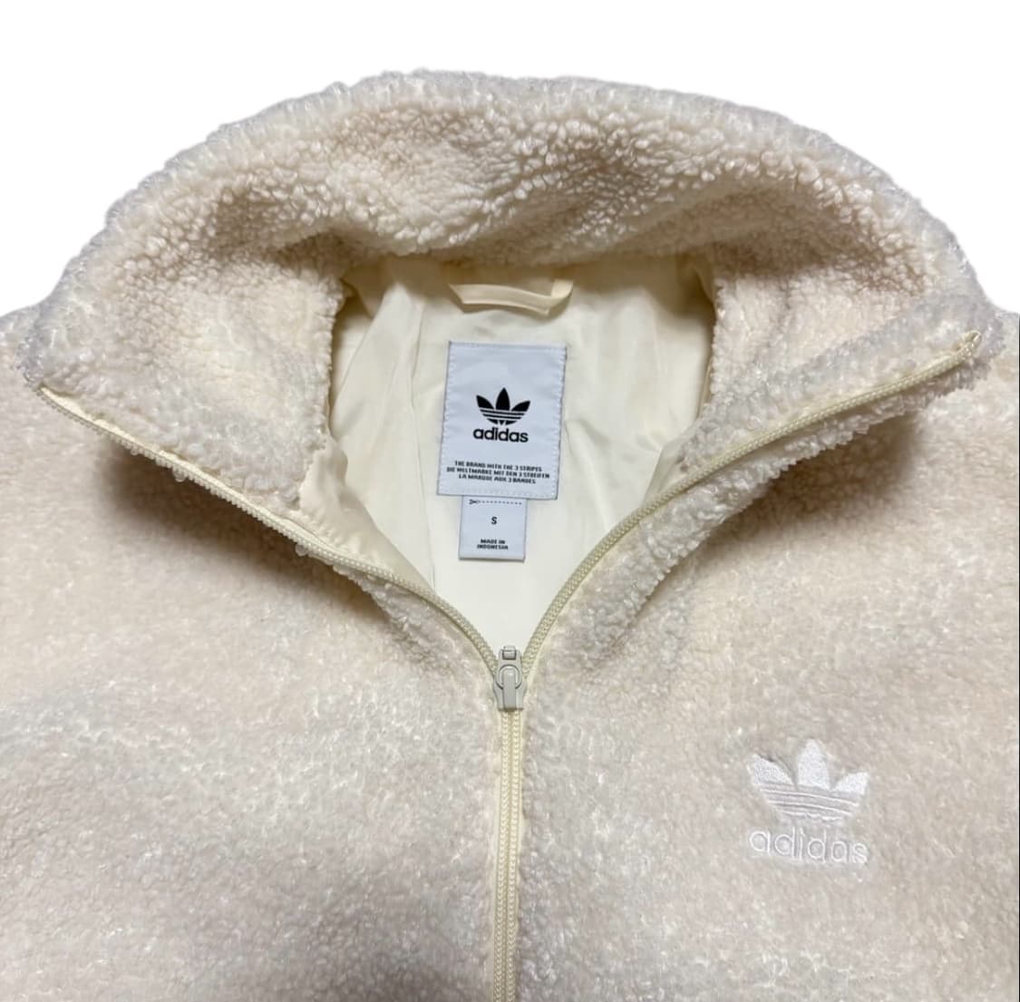 아디다스 빅로고 플리스 크롭자켓 상품이미지2