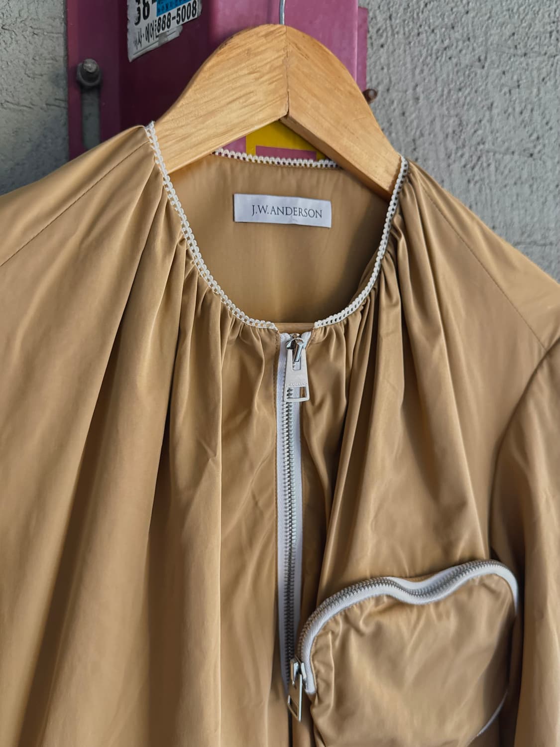 jw앤더슨 클라우드 자켓 상품이미지2