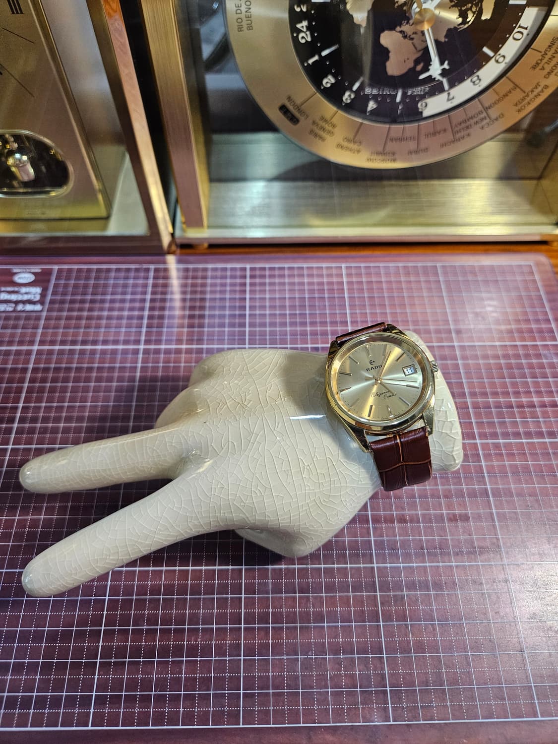 1980s 빈티지 라도(RADO) Elegance 금장 쿼츠 가죽 시계 상품이미지2