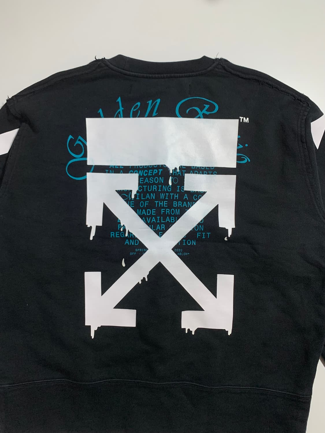 오프화이트 블랙 맨투맨 상품이미지5