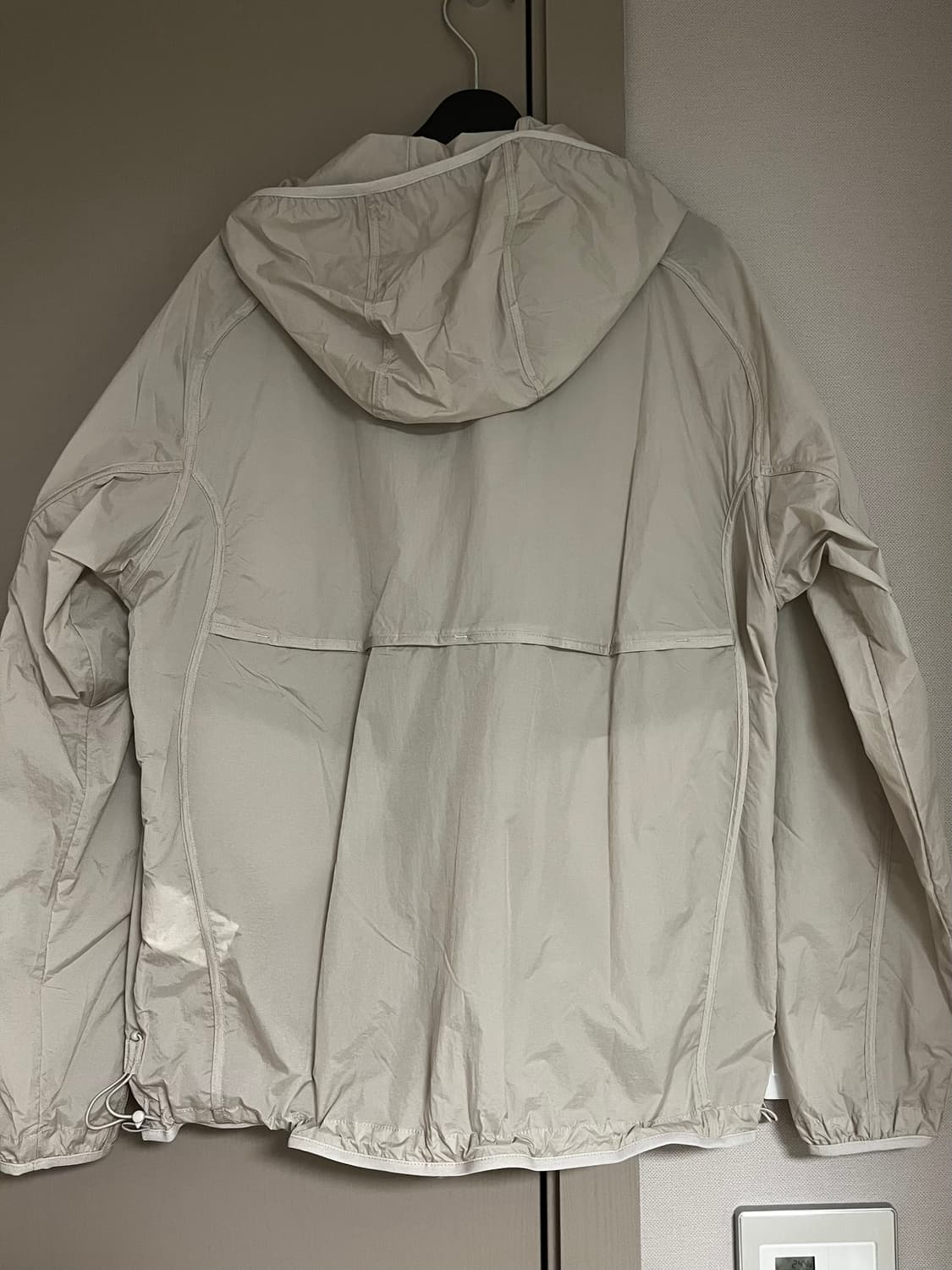 산산기어 바람막이 / 사이즈 2 / 실착 1회 상품이미지3