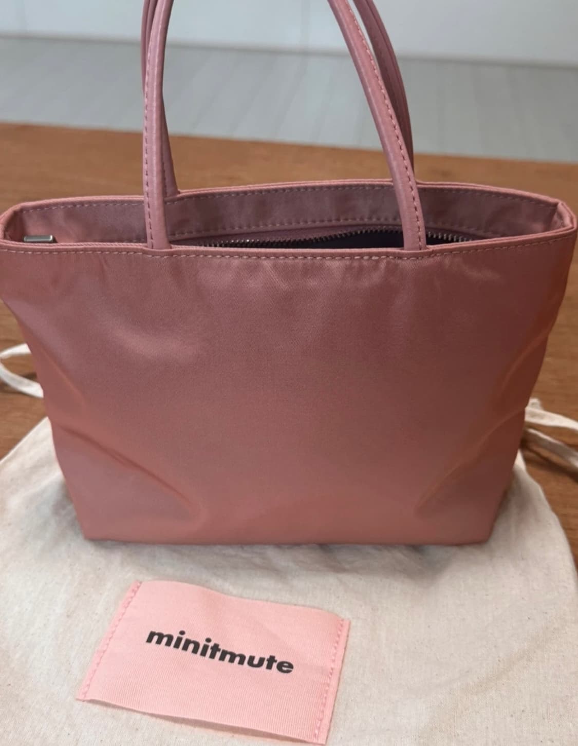 미닛뮤트 CLO MINI 토트백(1번착용) 상품이미지4