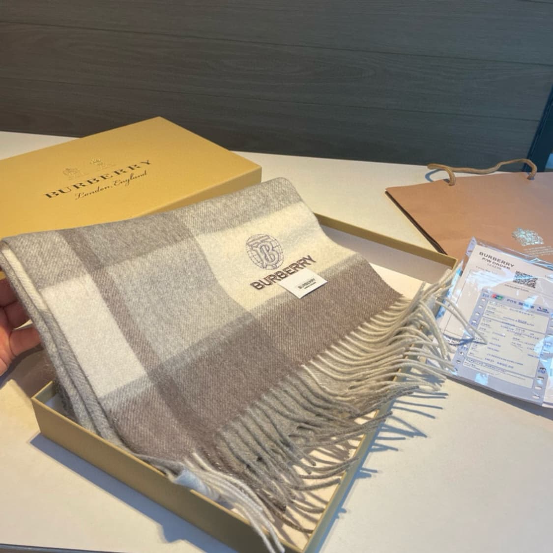 버버리숙녀 리버서블 스카프100% 램스울
 상품이미지1