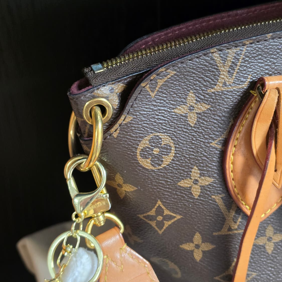 루이비통 모노그램 플라워 지퍼 PM 토트백 상품이미지3