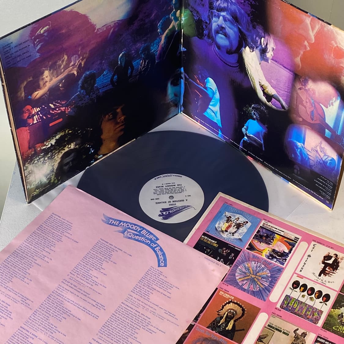 (중고LP-팝록) The Moody Blues -A Question Of 상품이미지3