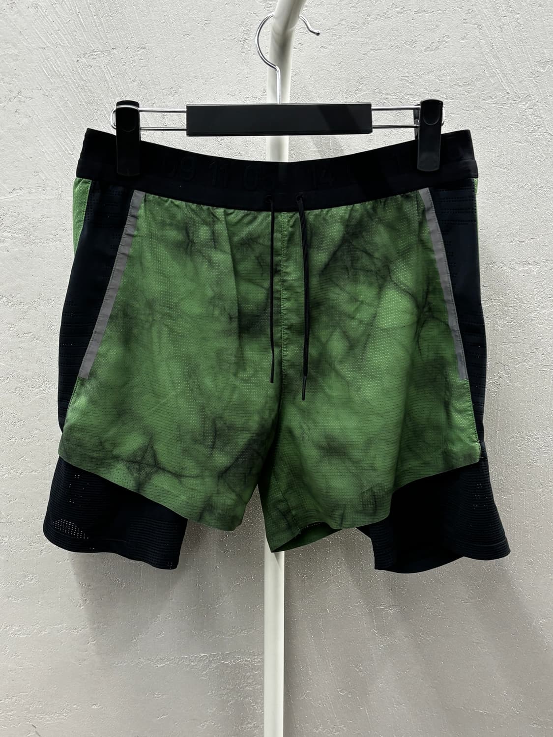 나이키 테크팩 런닝반바지 L 상품이미지2