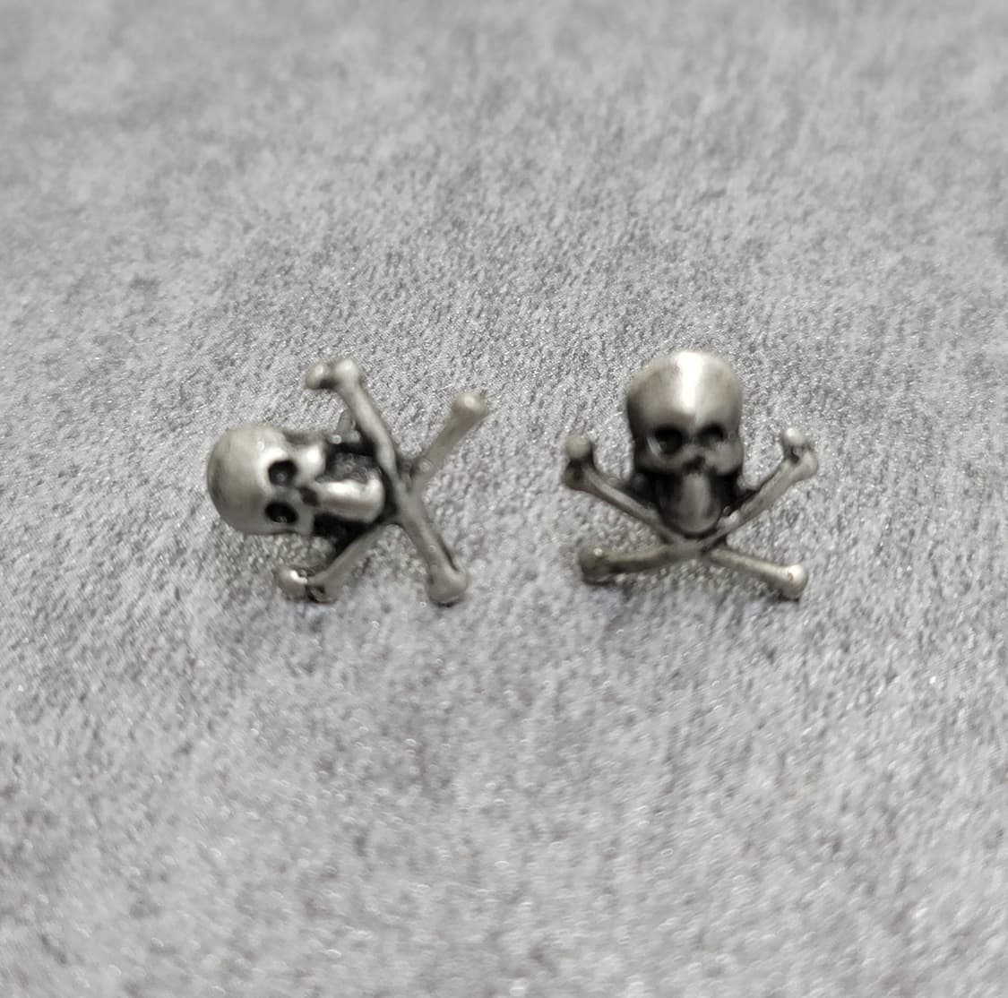 skull earrings 상품이미지1