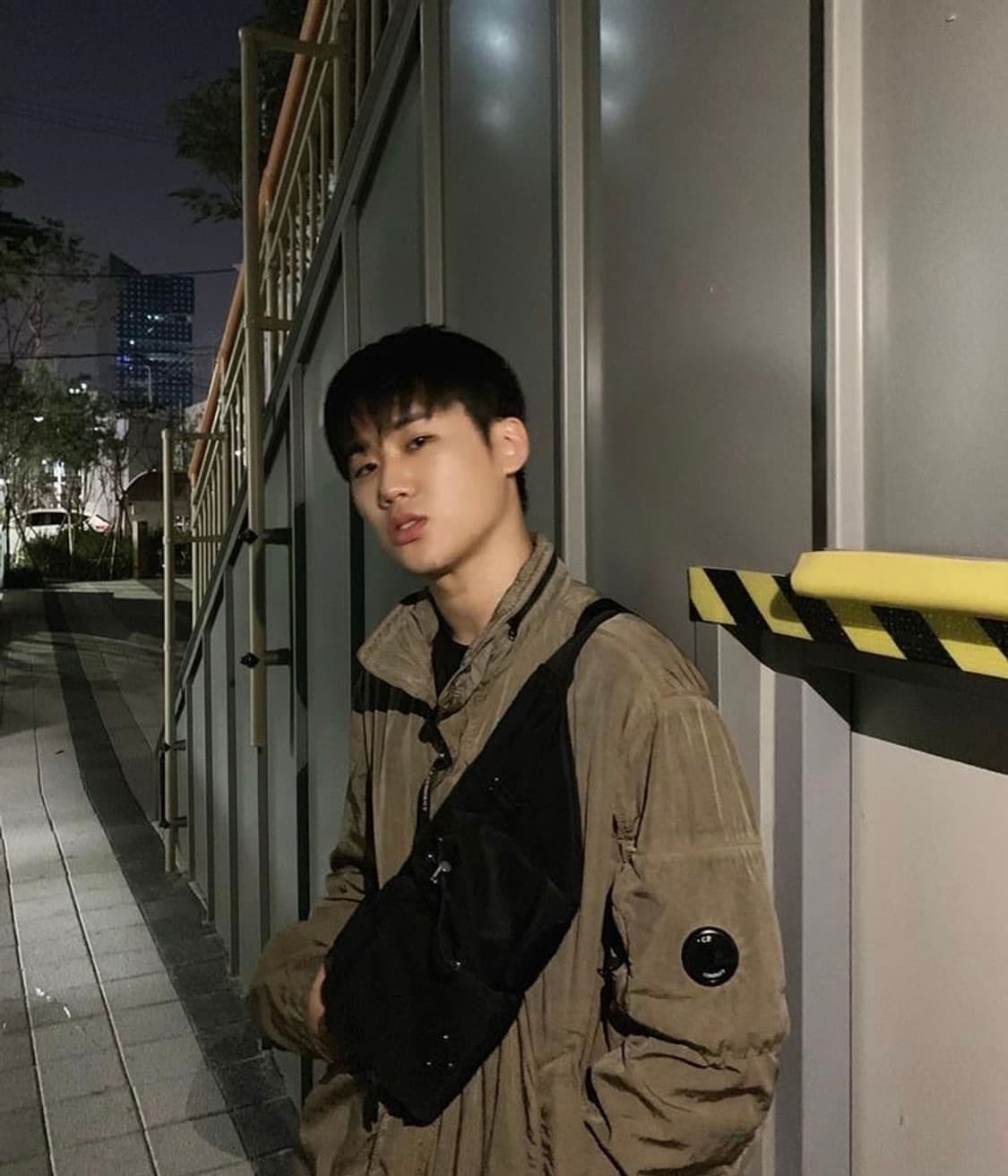 cp컴퍼니 히든 후드 렌즈 자켓 크롬 바람막이 상품이미지1