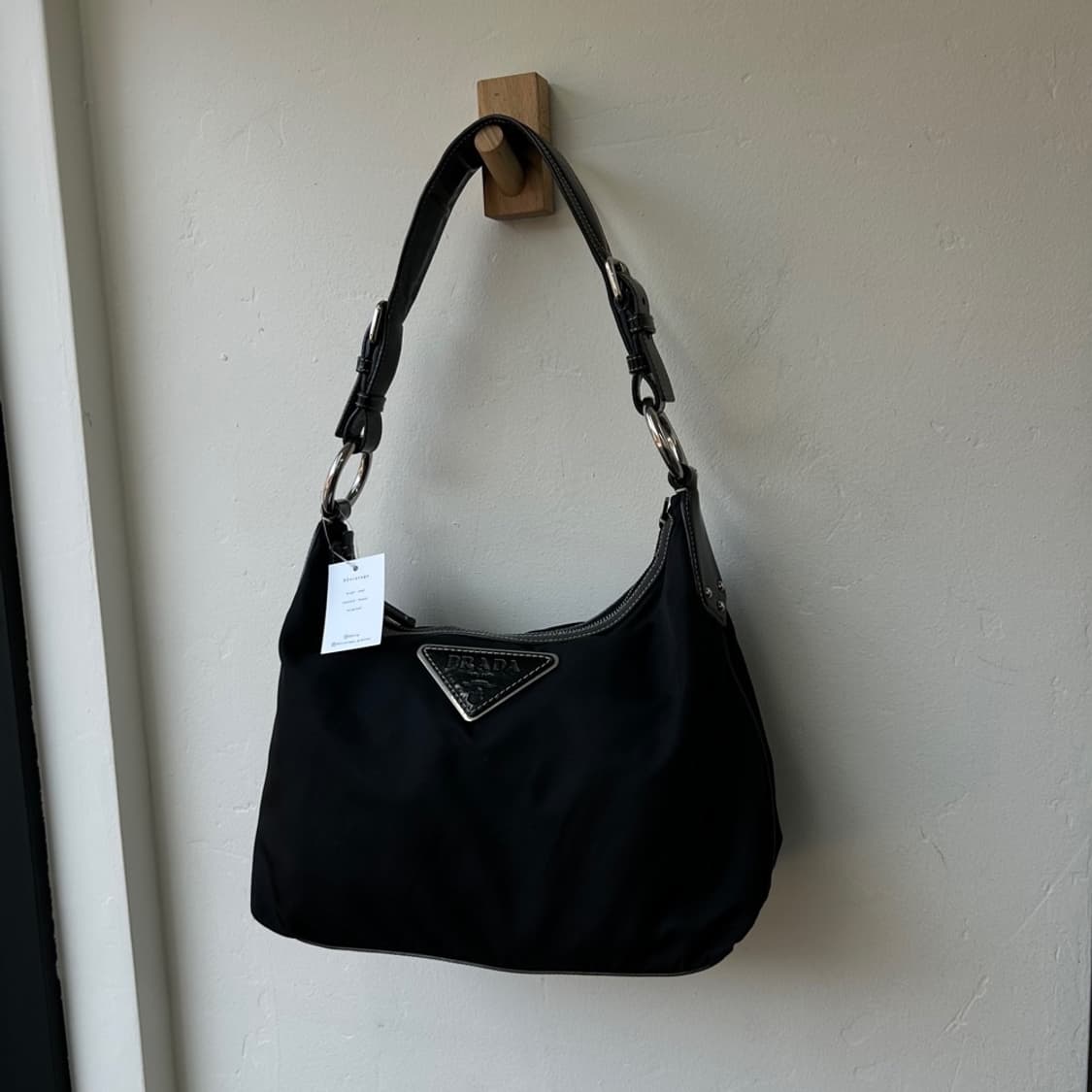 16560 - 프라다 리나일론 호보백 상품이미지1