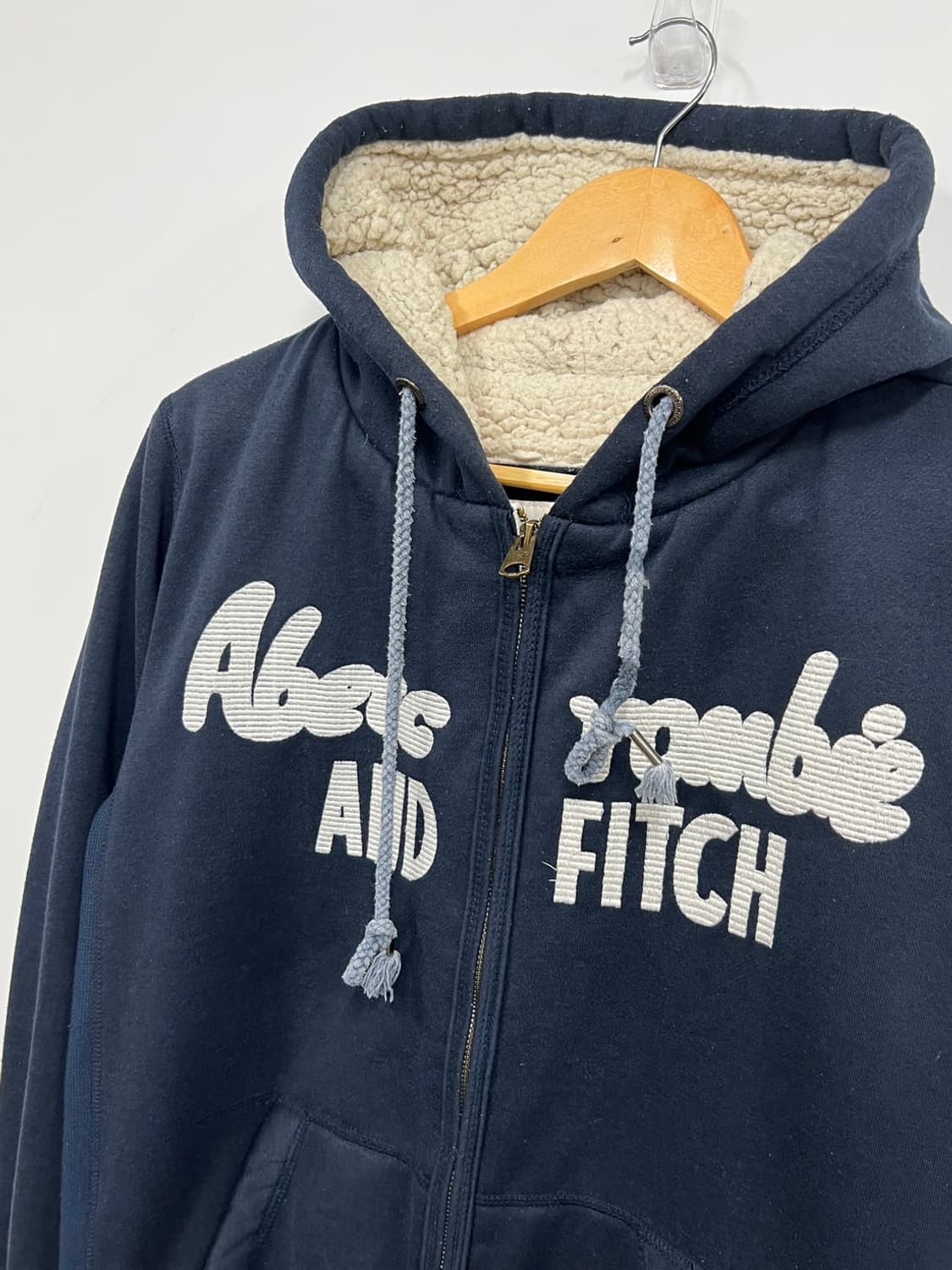 아베크롬비 레터링 로고 Y2K 양털 후드집업 상품이미지3