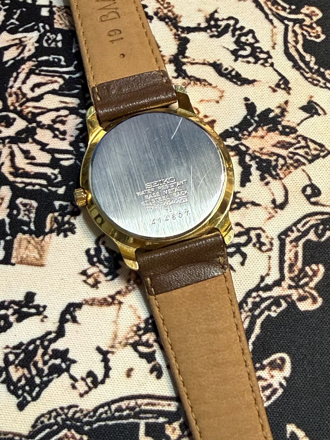 SEIKO 빈티지 쿼츠 시계 상품이미지3