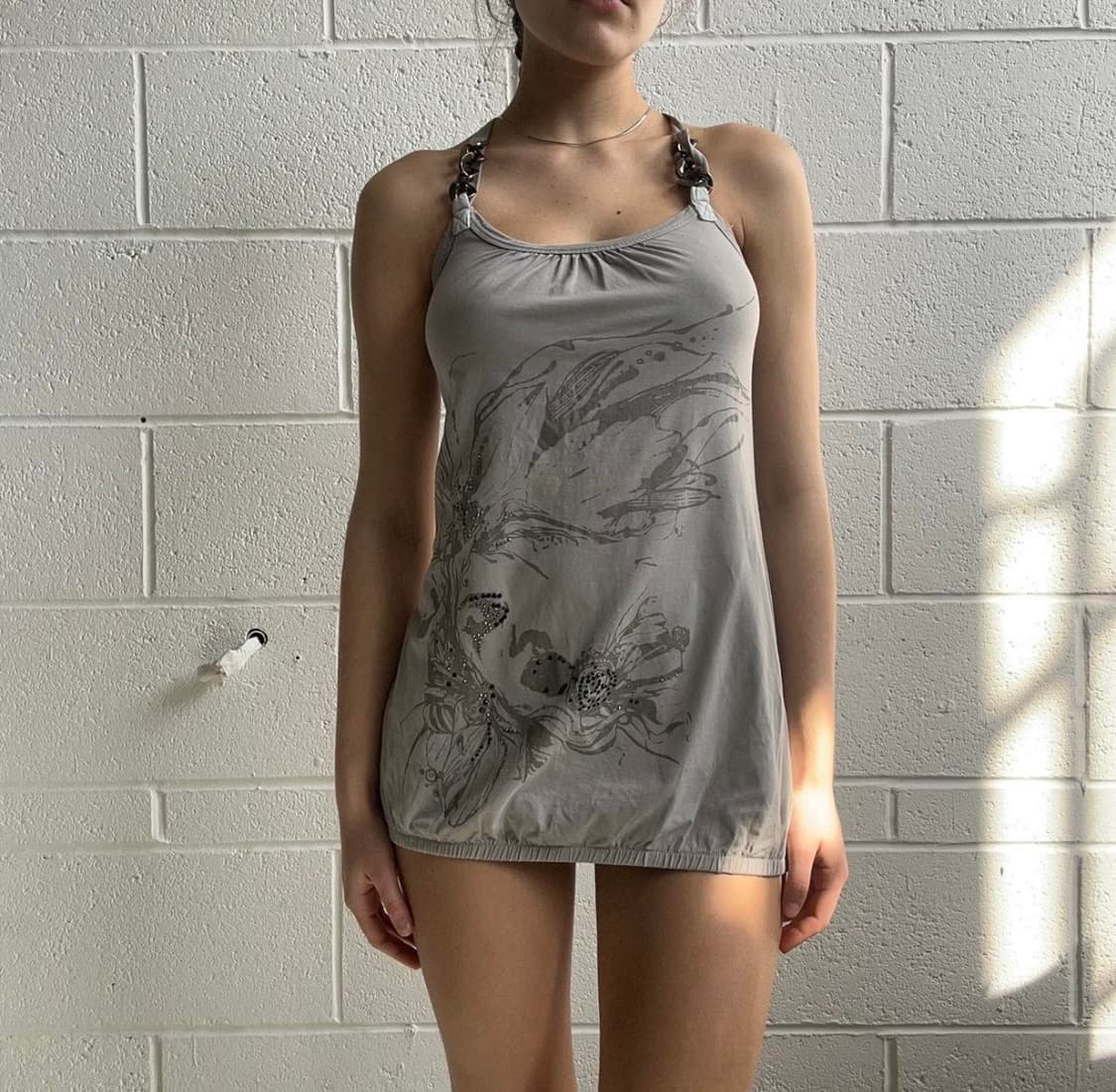 빈티지 그레이 플라워 그래픽 탑 상품이미지3