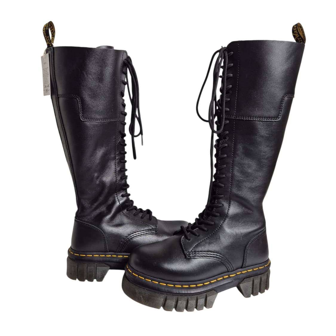240-245) Dr.Martens 닥터마틴 20홀 니하이 플랫폼 부츠 상품이미지1