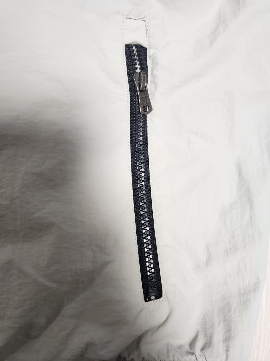 타미힐피거 바람막이 자켓 사이즈100(L)

시보리쪽 약간의 보폴 빼곤 상품이미지6