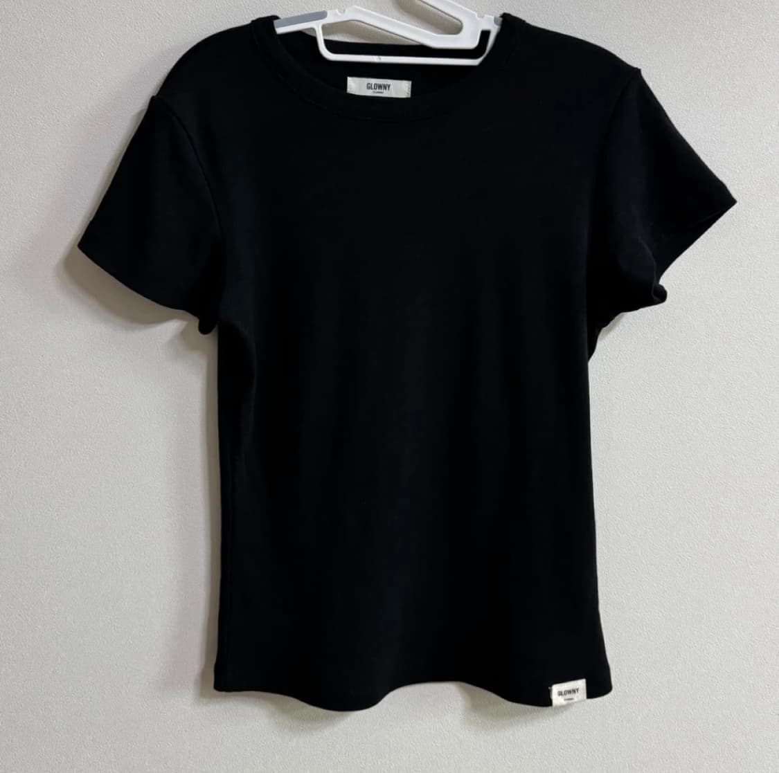 글로니 클래식 피티드 티셔츠 블랙 상품이미지2