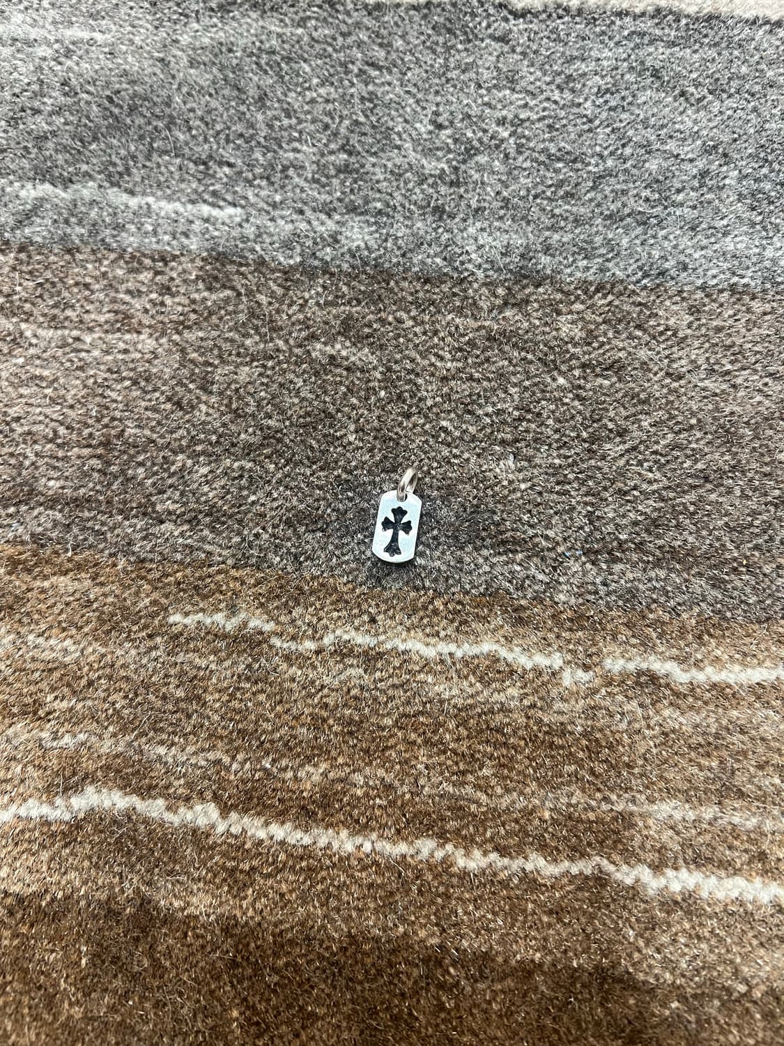 크롬하츠 타이니 도그택 펜던트 상품이미지4