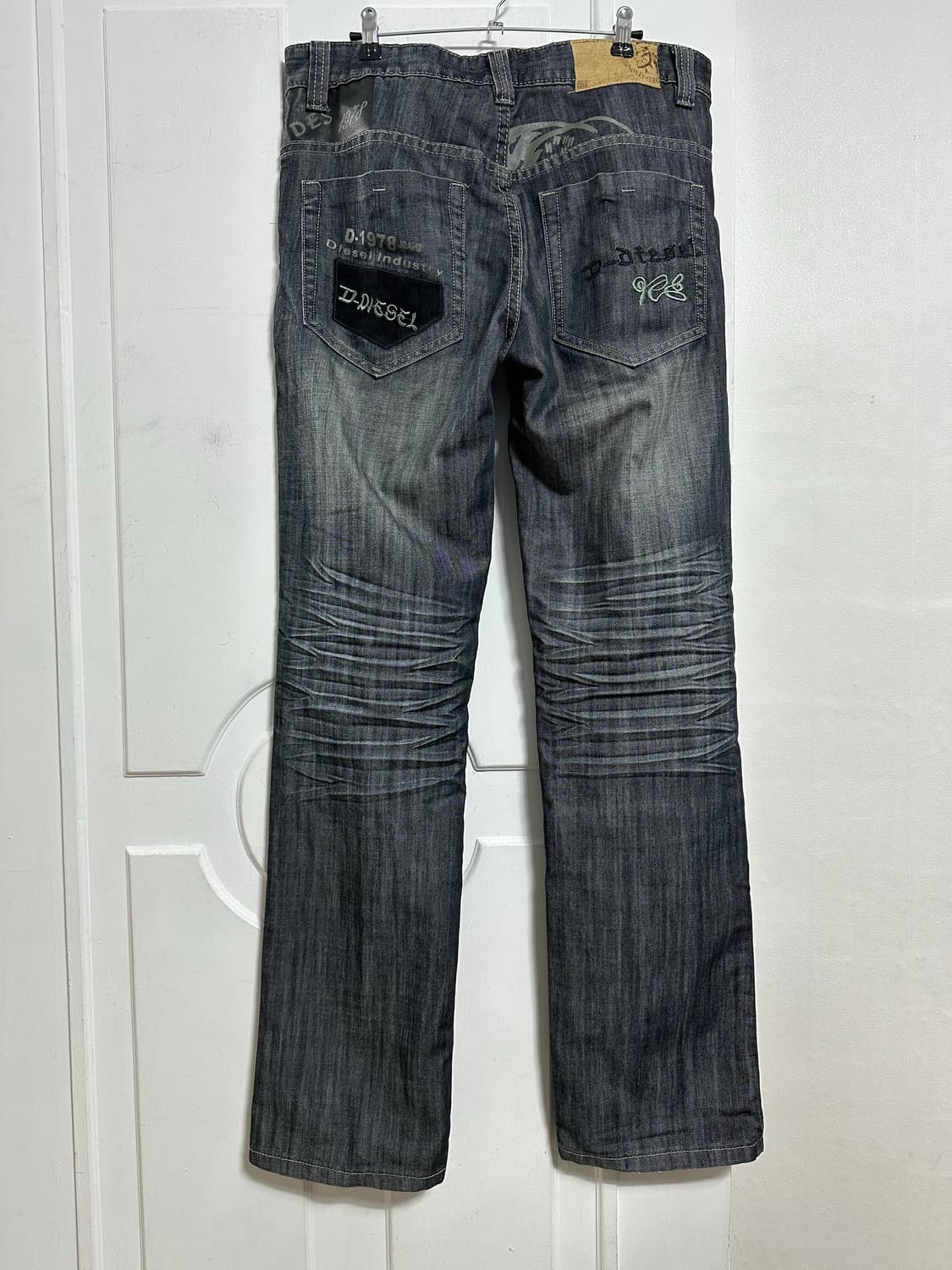 디젤 프린팅 자수 데님 팬츠 상품이미지2