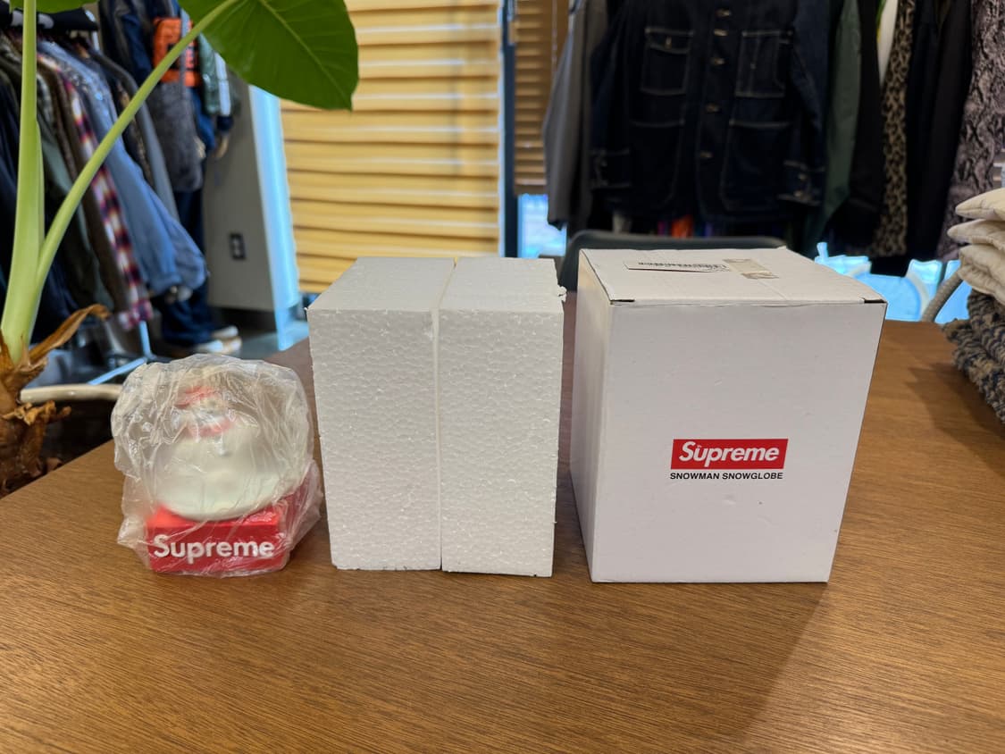 [OS] 슈프림 스노우맨 스노우글로브 레드 상품이미지9