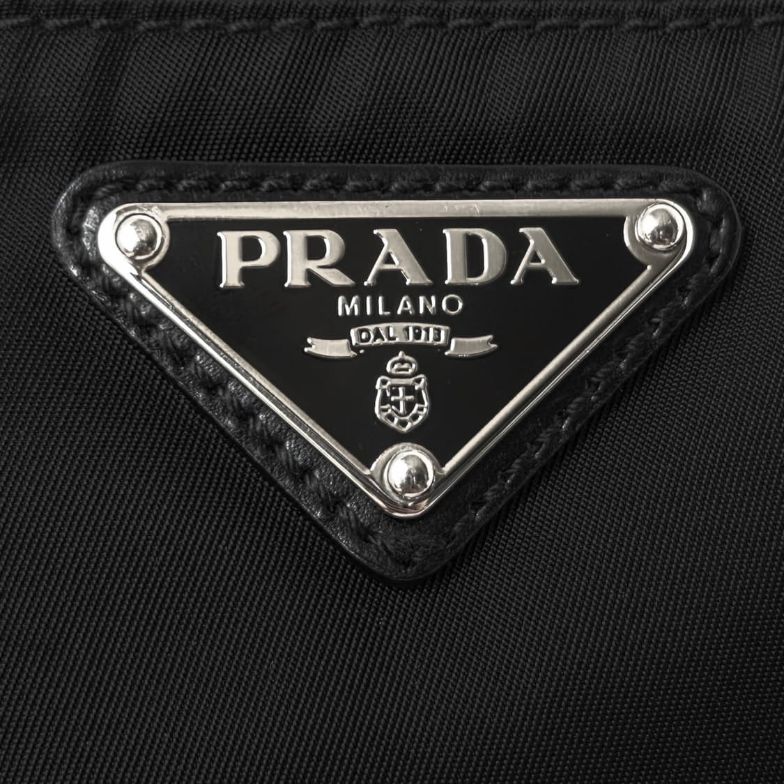 [정품 PRADA] 프라다 포코노 나일론 크로스백 스몰 남녀공용 상품이미지2