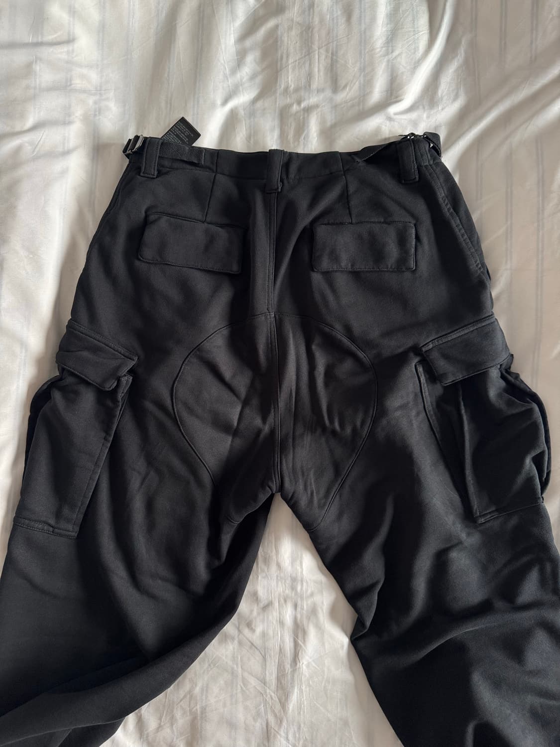 발렌시아가 22aw kick 카고 팬츠 블랙 상품이미지3