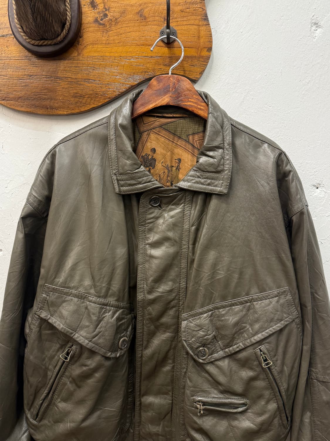 Italy BALLY Leather Bomber Jacket 상품이미지2