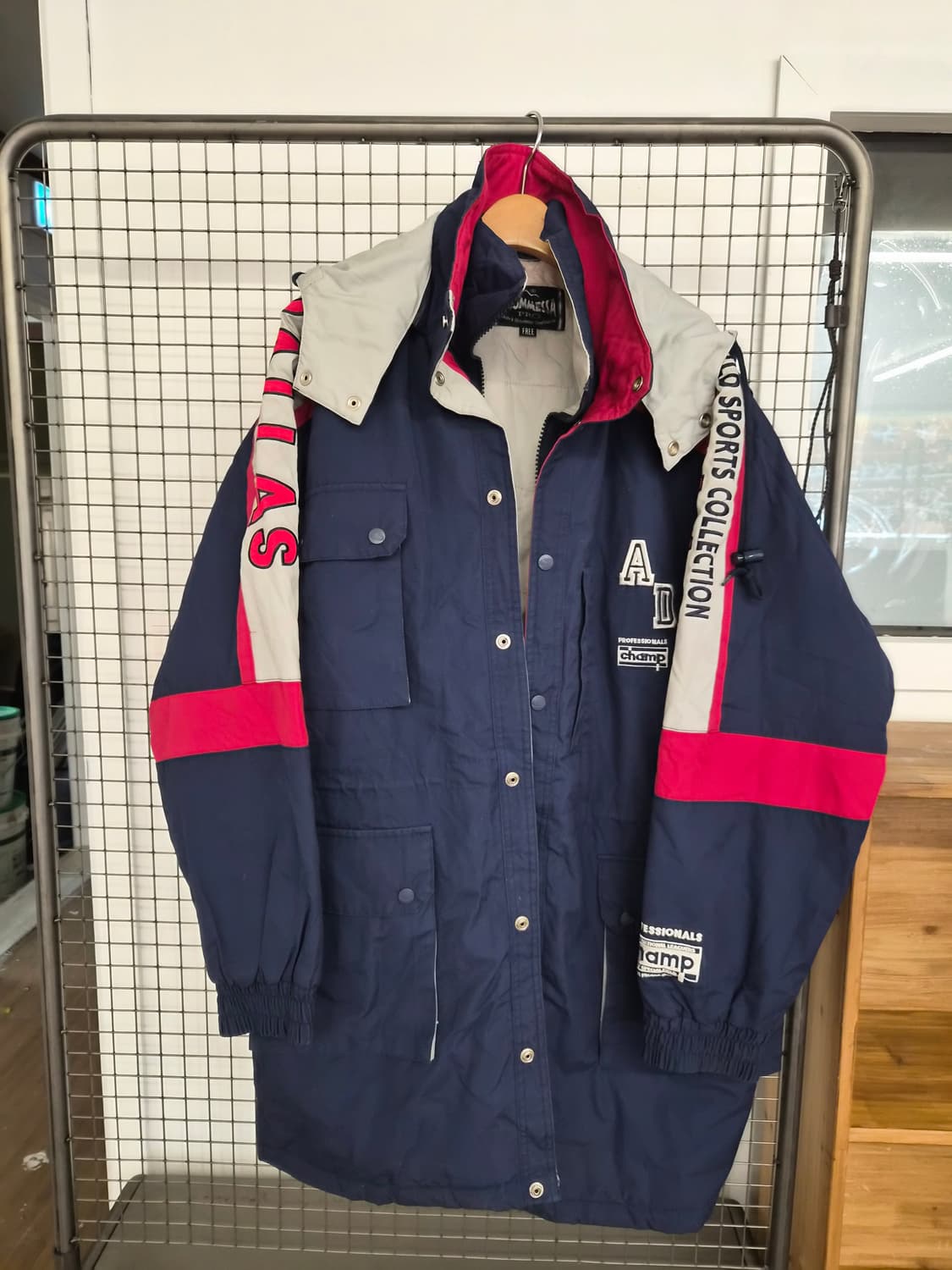 FREE) SCOMMESSA 스코메사 올드스쿨 점퍼 팝니다 상품이미지1