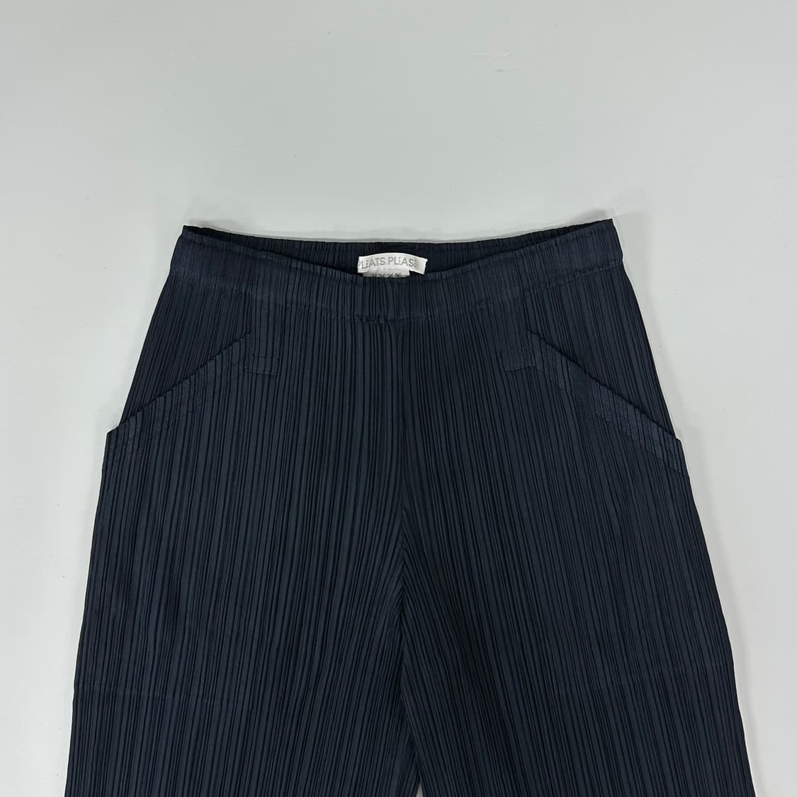 이세이미야케 플리츠플리즈 7부팬츠 상품이미지2