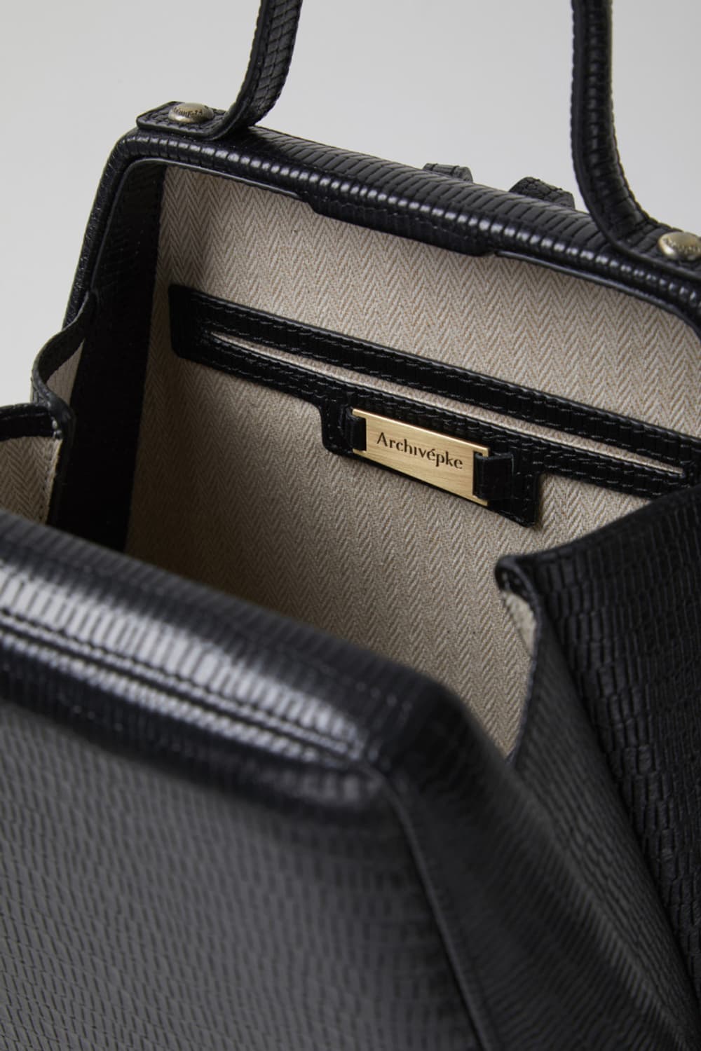 아카이브앱크 쉘틴백 리자드블랙 상품이미지5