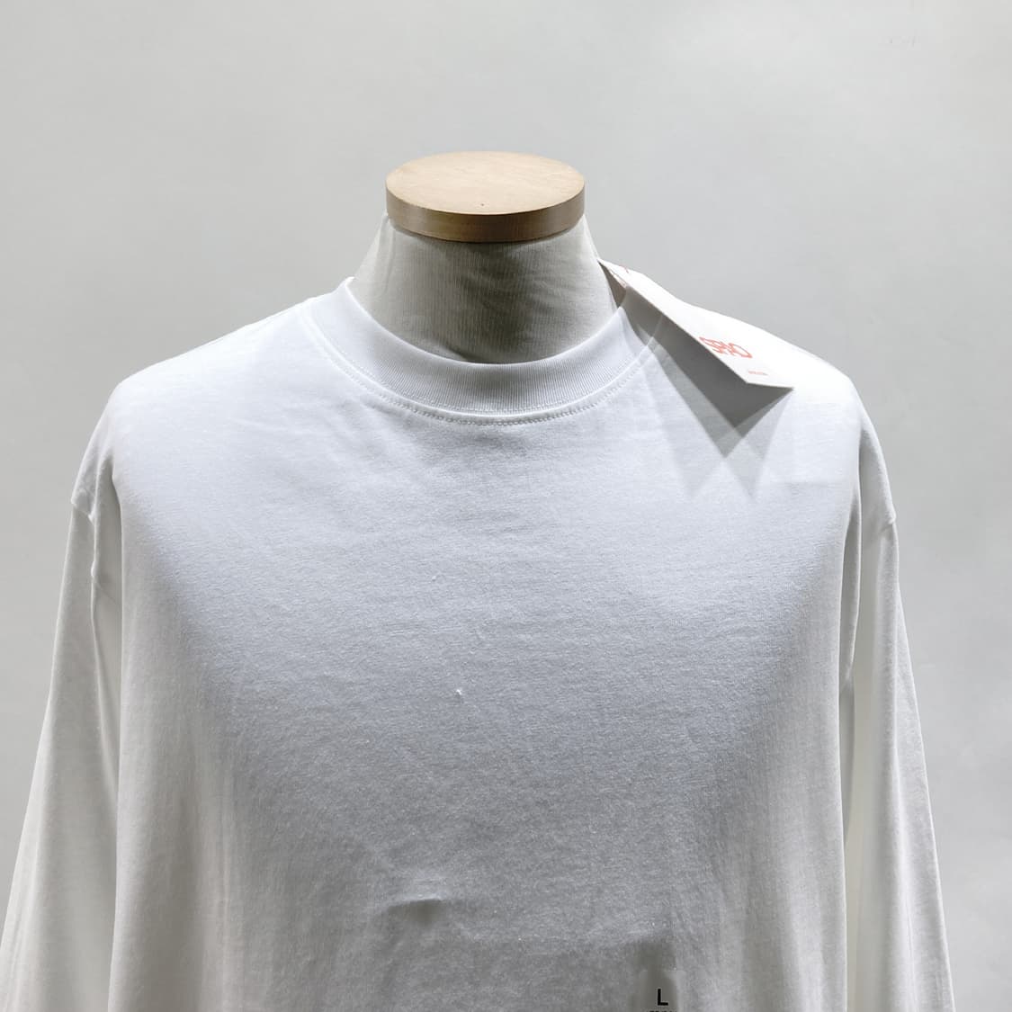 스파오 택새상품 남성긴팔티셔츠 화이트 L 상품이미지2