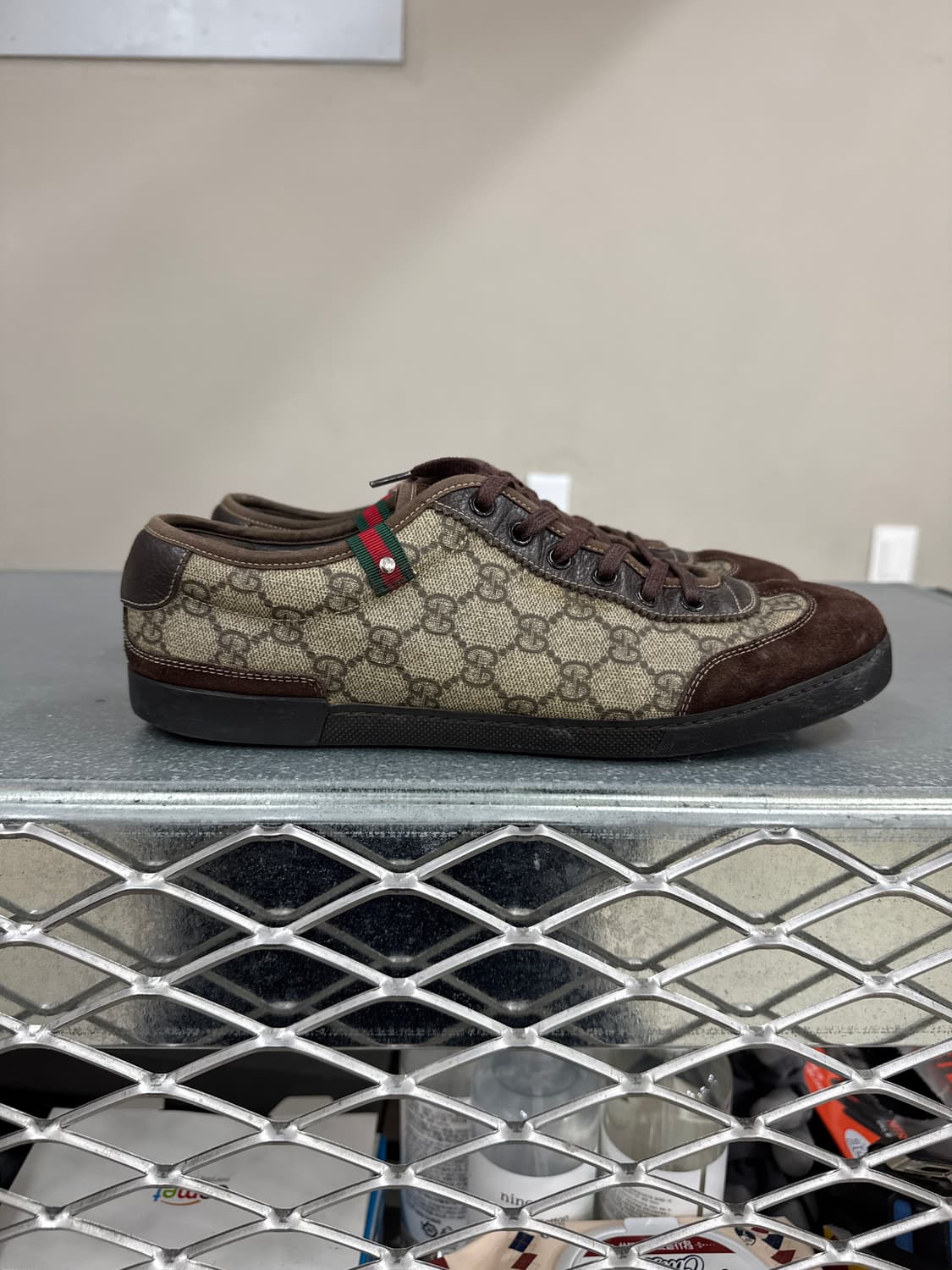 구찌 브라운 로고 스니커즈 8.5 상품이미지4