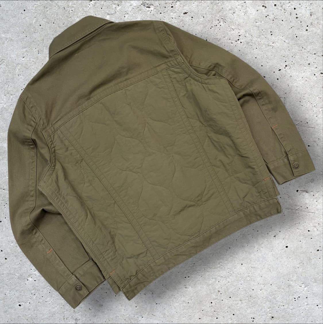 [100] TRUE RELIGION 트루릴리젼 카키색 퀼팅 자켓 B258 상품이미지2