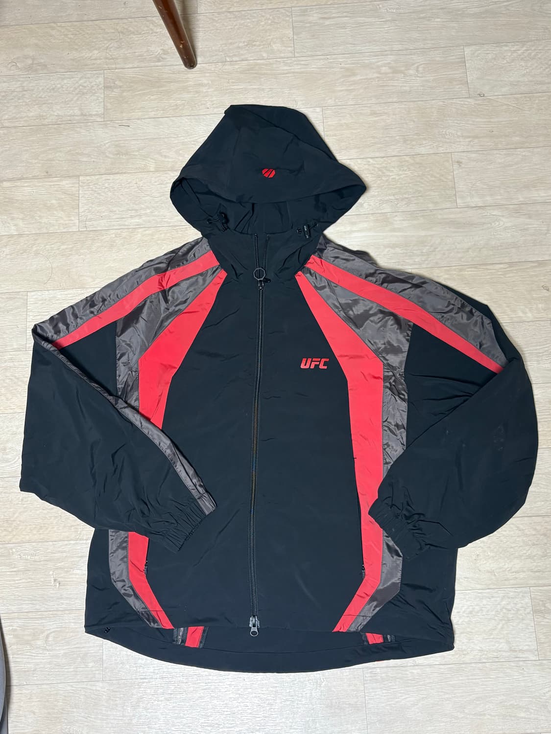 Ufc 바람막이 후드 자켓 s 상품이미지1