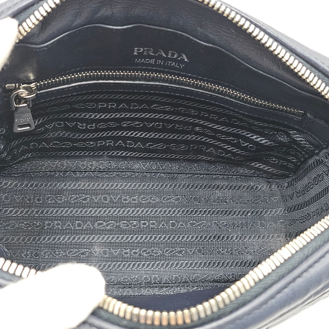 정품 프라다 다이아그램 체인 크로스백 상품이미지9