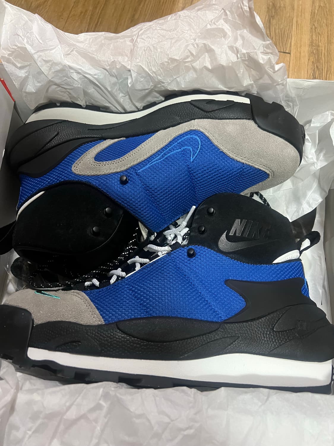 나이키 x 사카이 마그마스케이프 SP 바시티 로얄 상품이미지1