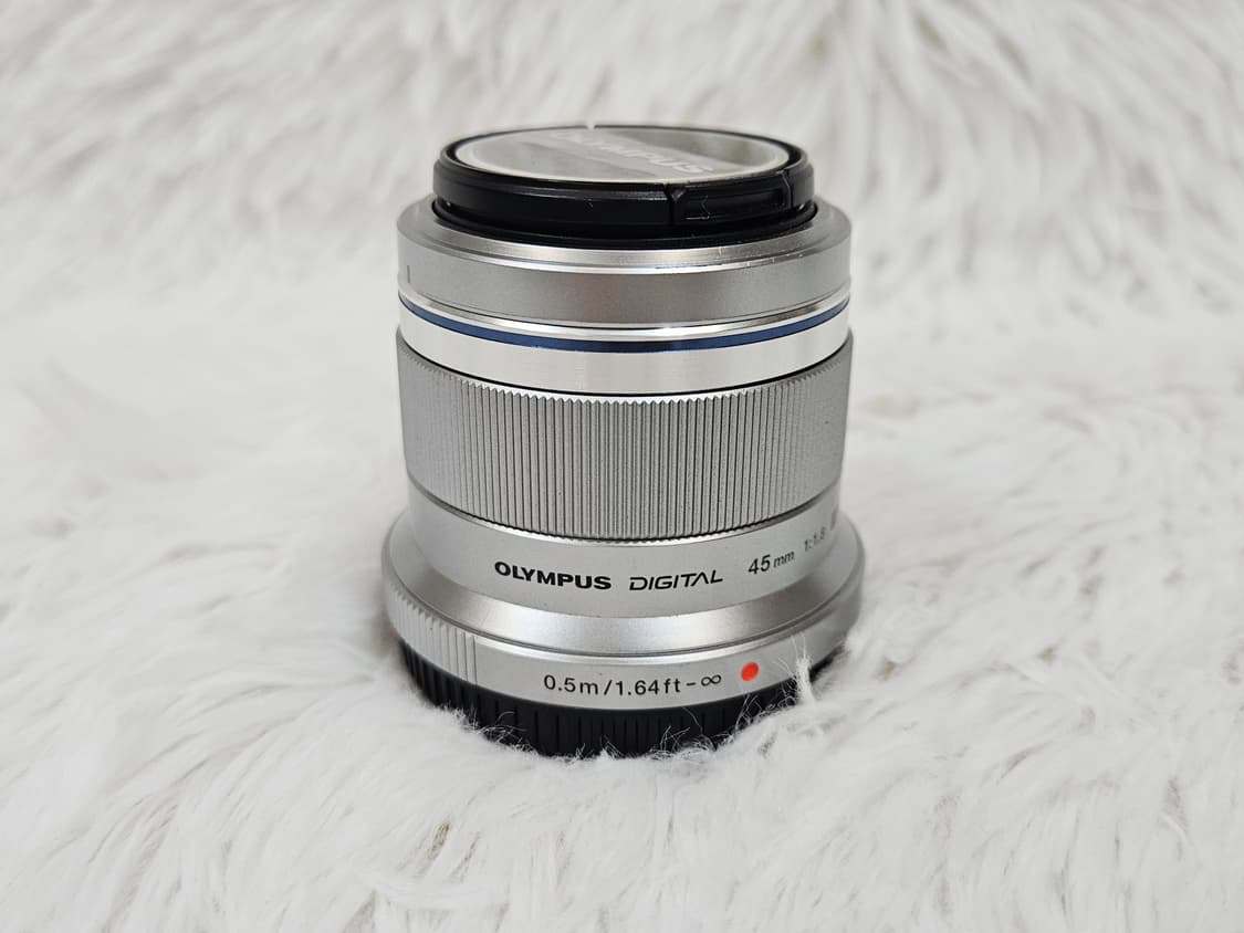 [민트] 올림푸스 M.Zuiko 45mm f1.8 단렌즈 판매 상품이미지1